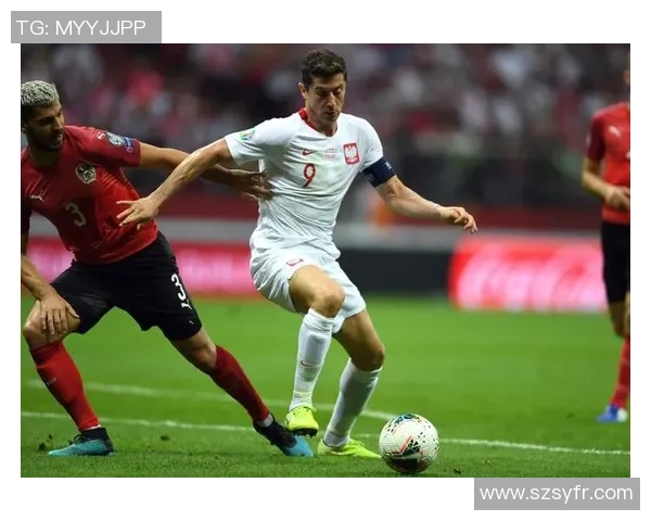 莱万：绿茵风暴中的统治者